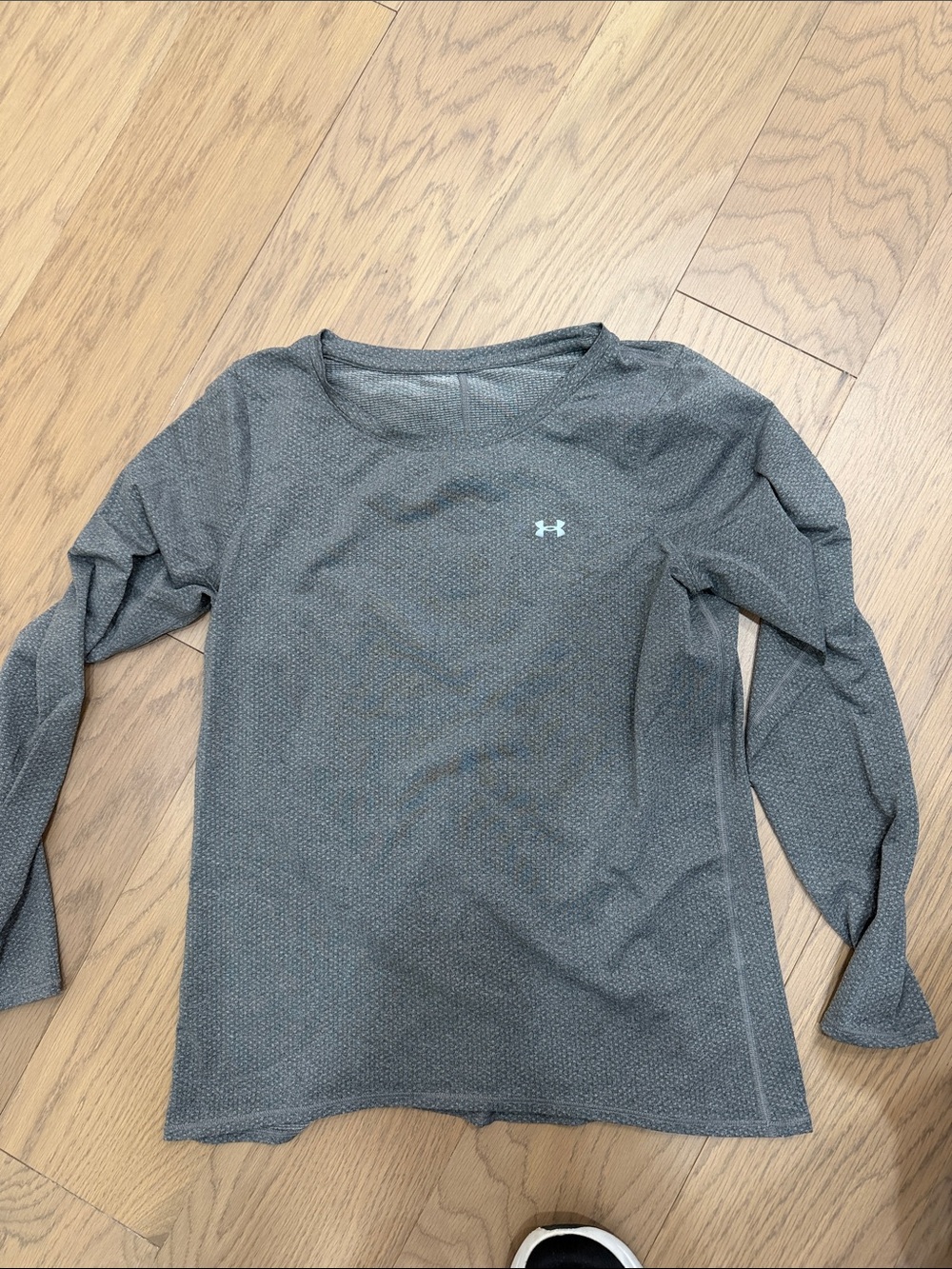 Under Armour Women's Long-Sleeve Heather Charcoal Performance Tee